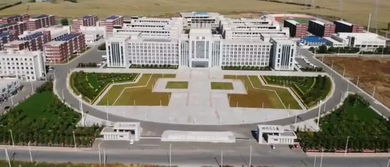 長春一平7000左右的房子,還帶裝修 除了中車,這塊兒還有仨學(xué)校