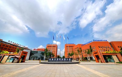 服務筑根基 創新添動力 “十”終如一 從心出發